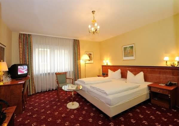 Rhein Neckar Hotel มานไฮม์ ภายนอก รูปภาพ