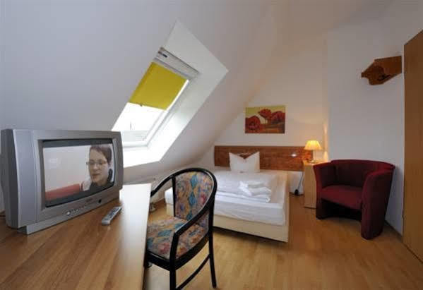 Rhein Neckar Hotel มานไฮม์ ภายนอก รูปภาพ