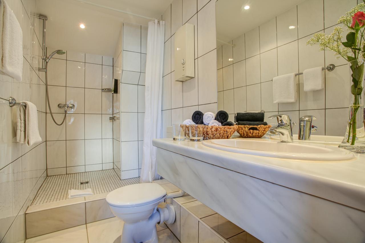 Rhein Neckar Hotel มานไฮม์ ภายนอก รูปภาพ
