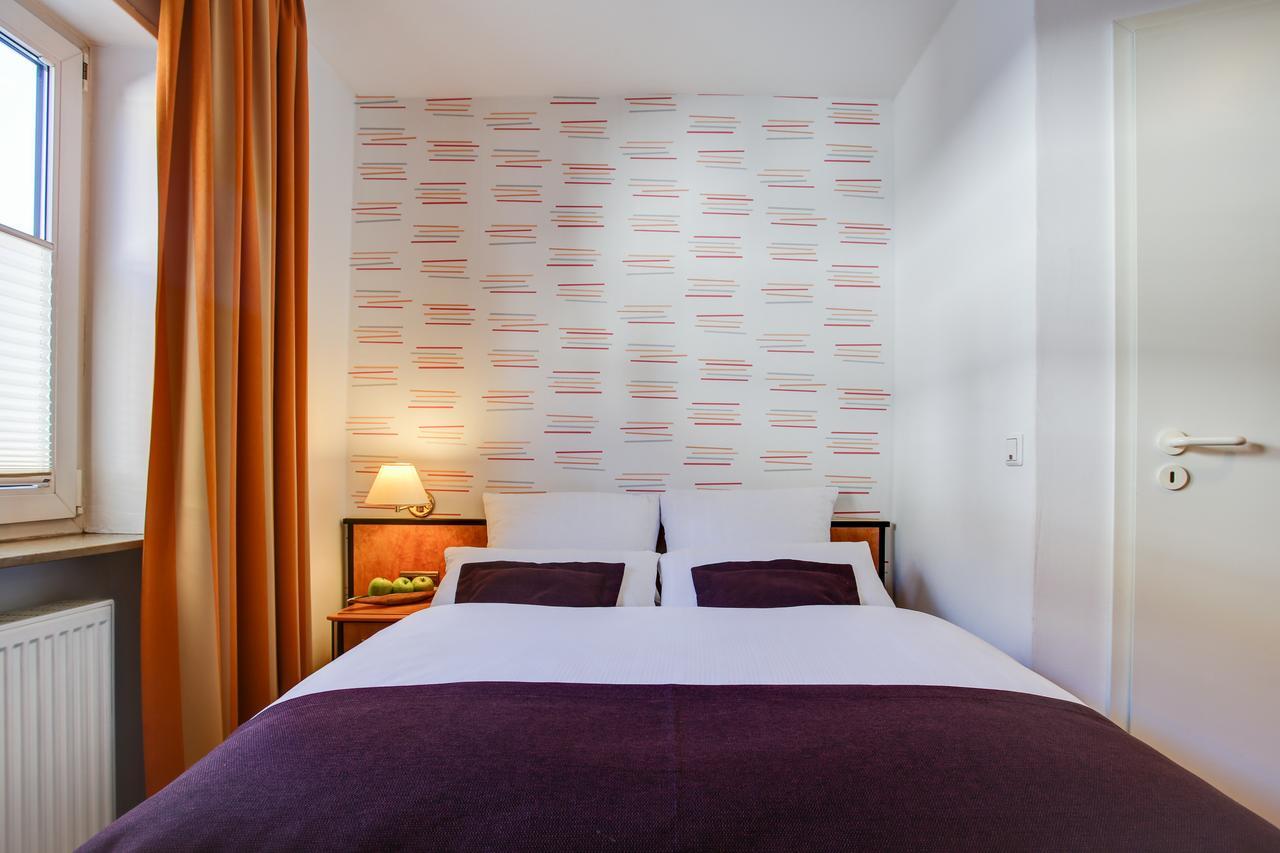 Rhein Neckar Hotel มานไฮม์ ภายนอก รูปภาพ