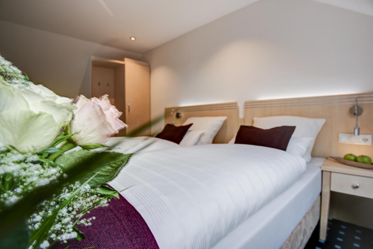 Rhein Neckar Hotel มานไฮม์ ภายนอก รูปภาพ