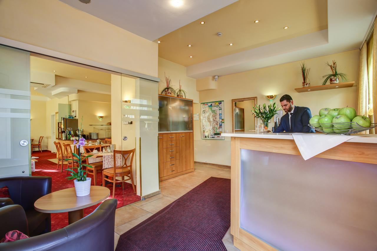 Rhein Neckar Hotel มานไฮม์ ภายนอก รูปภาพ