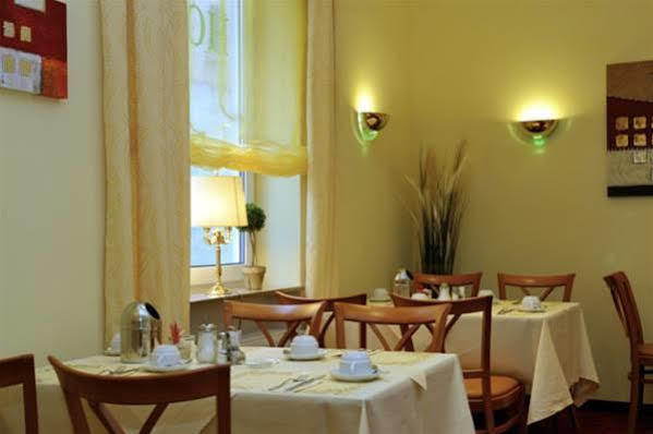 Rhein Neckar Hotel มานไฮม์ ภายนอก รูปภาพ